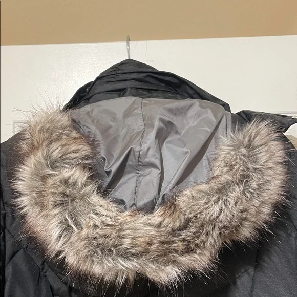 Eddie Bauer Women's Quilted Black Down jacket / perfect winter coat S - Picture 7 of 9